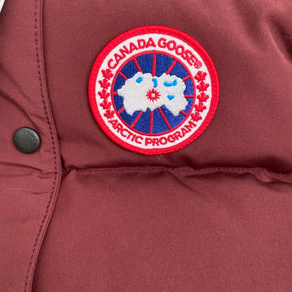 Canada Goose Vest - Picture 3 of 3